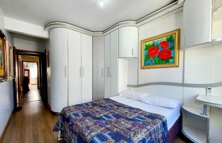 Ed. San Remo Apartamento *